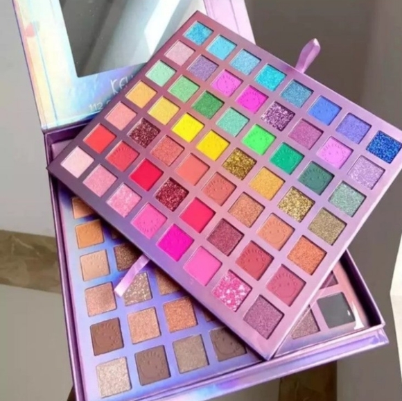 Kevin and Coco 112 Color Eyeshadow - Picture 3 of 4